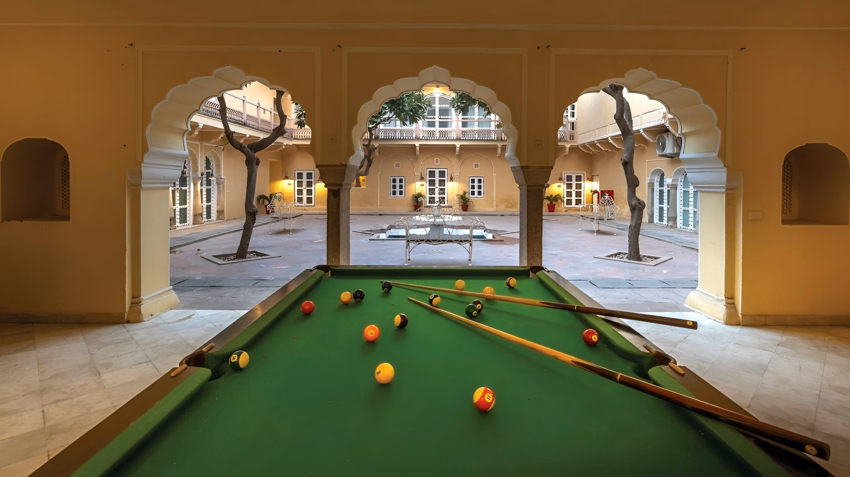 Chomu Palace Hotel - photo 9