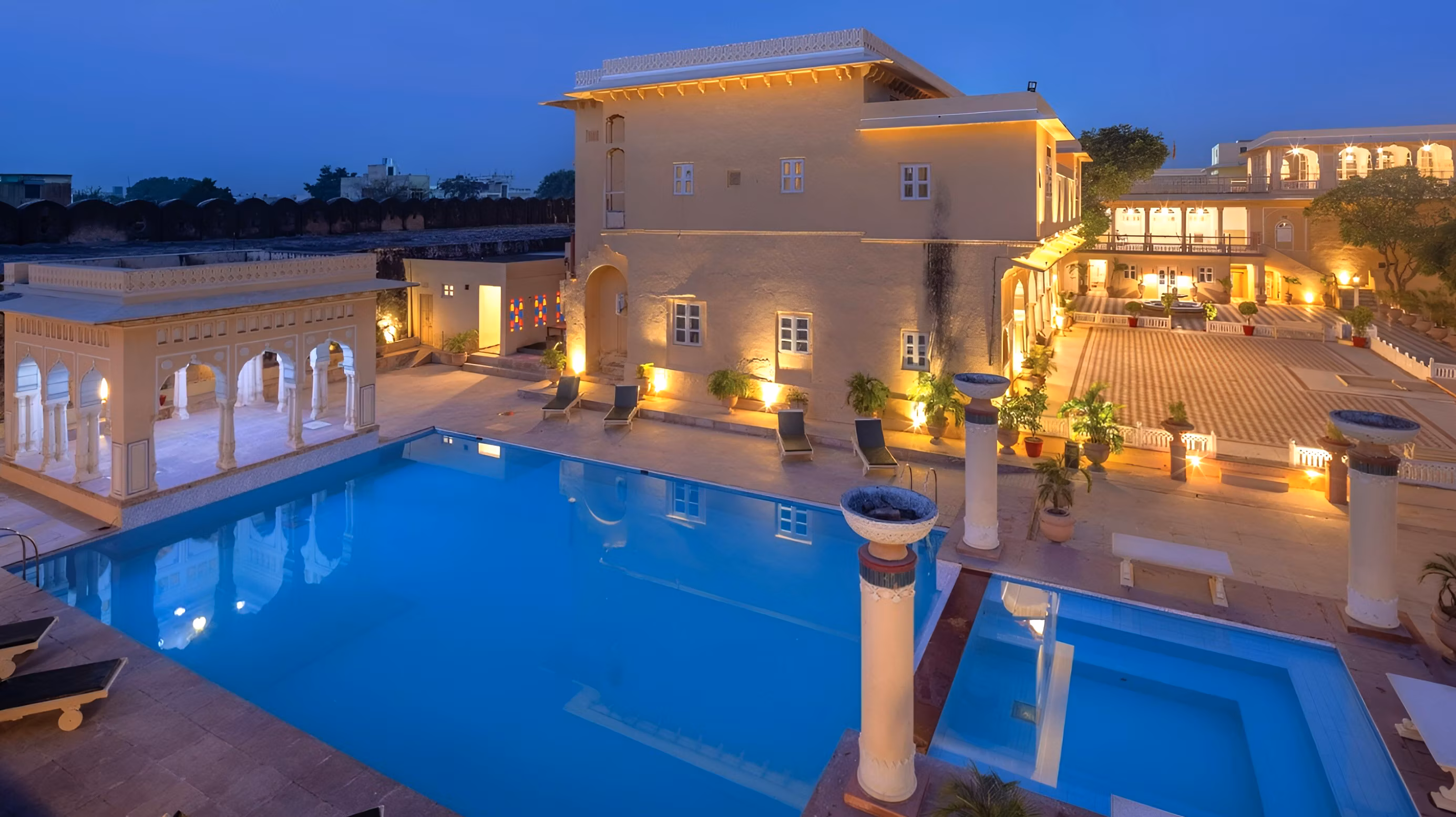 Chomu Palace Hotel - photo 11