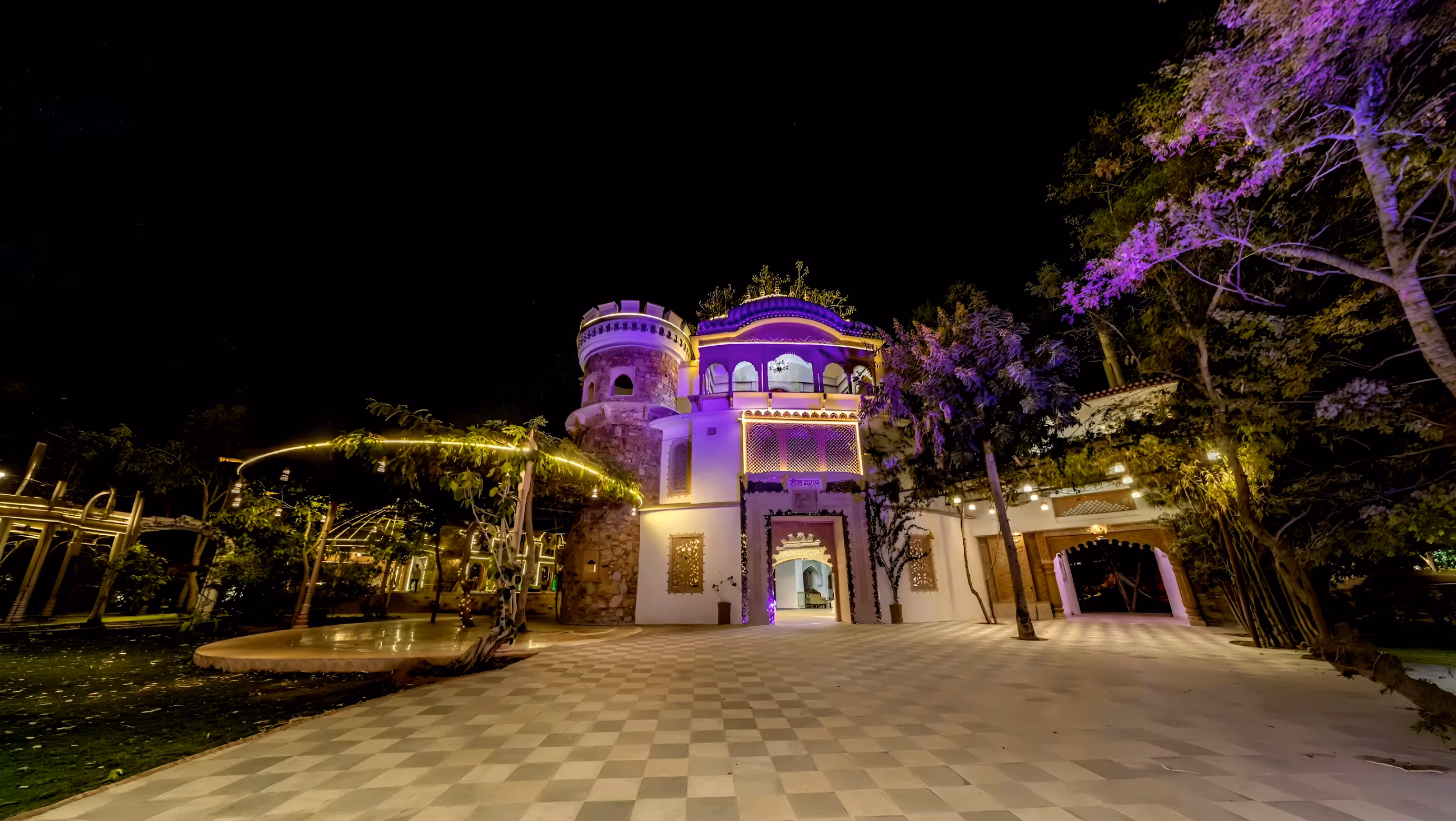 Lohagarh Fort Resort And Spa 